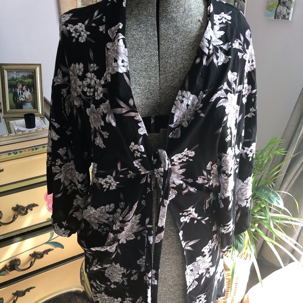 Spiritual Gangster kimono robe